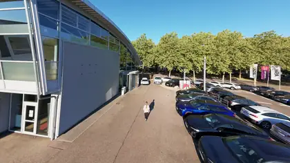 Standbild aus dem Film-Rundgang Audi Zentrum + BYD Heilbronn